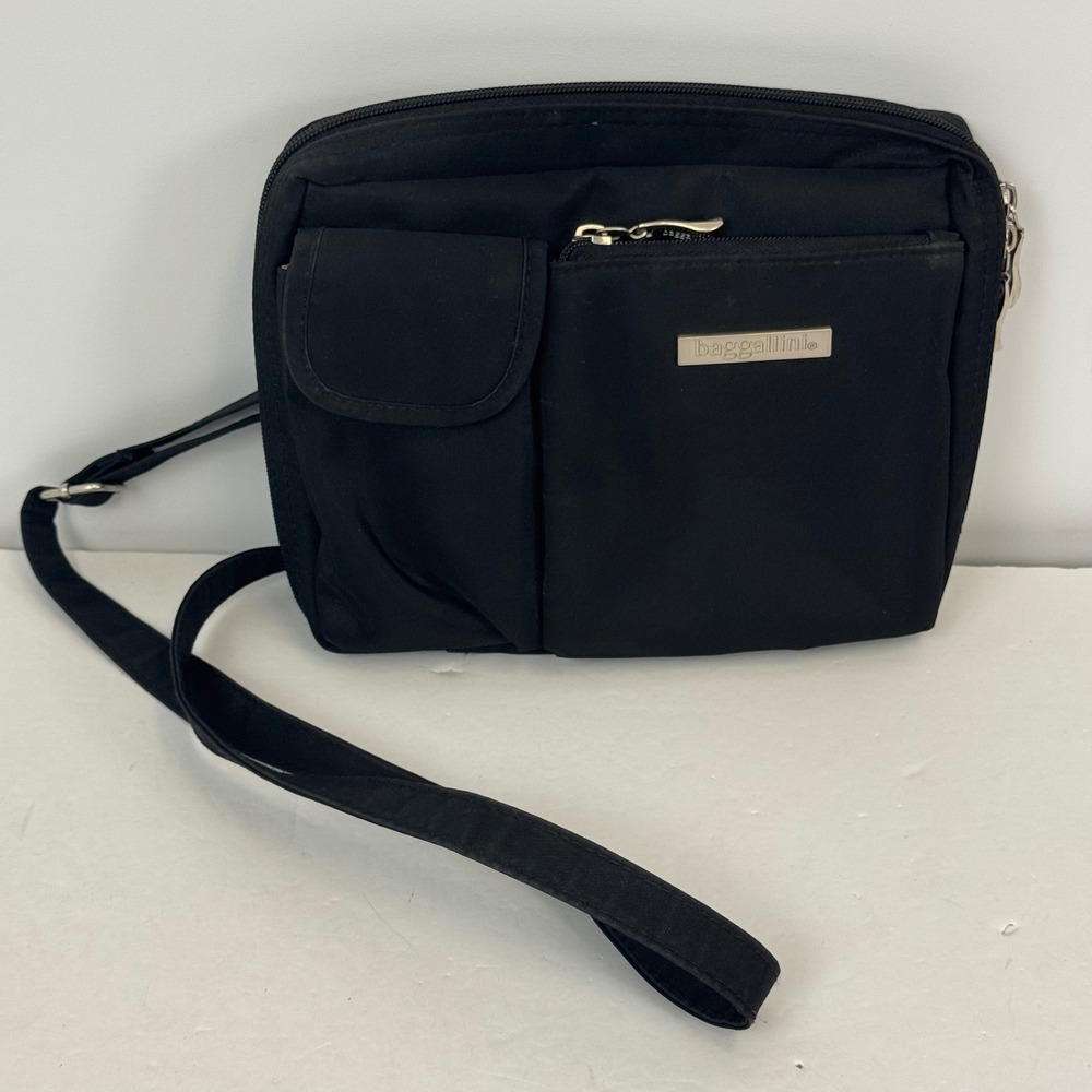 Baggallini Black Nylon Crossbody Bag Organizer Travel Purse Silver Hardware
